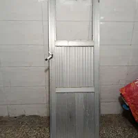یک عدد درب آلومینیومی با شیشه