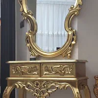 آیینه وکنسول و گنجه