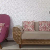 فروش مبل 7 نفره و یک میز عسلی