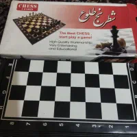 تخته نردوشطرنج.. لاکی مشکی پشتش هم تصویر شطرنج
