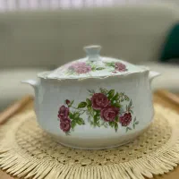 ظروف گل سرخ