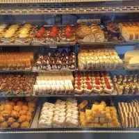 فروشنده آقا