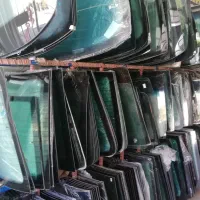 شیشه اتومبیل