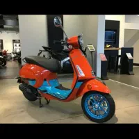 وسپا vespa (وایب اورنج کالر)