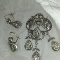 گردنبند و گوشواره خیلی قدیمی قاجاری