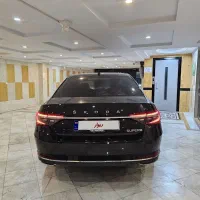 اشکودا سوپرب مشکی