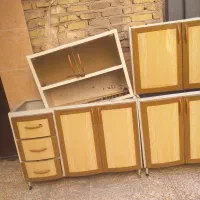 خریده و فروش کابینت‌های فلزی