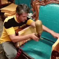 کلیه خدمات انواع مبل و رفع فرو رفتگی نشیمن در محل