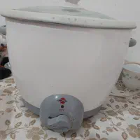 پلوپز ۸ نفره سالم از قابلمه اش مشخص استفاده نشده