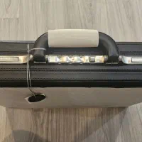 کیف اداری مردانه مشکی ، کاملاً آکبند