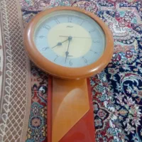 ساعت دیواری