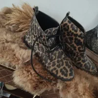 کفش زنانه نیم بوت