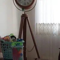ساعت ایستاده