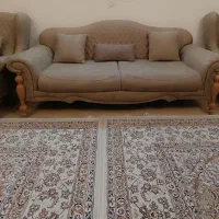 مبل ۸ نفره در حد نو همراه با ۴ میز جلو مبلی