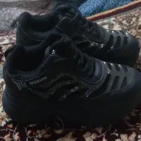 کتونی دخترانه،مردانه کفش مردانه شبروچرم اصل ف فوری