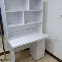 میز تحریر و کمد لباسی