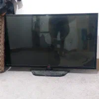 تلویزیون ۴۲ ال جی صفحه شکسته