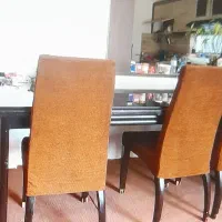 میز ناهارخوری با صندلی