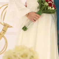 لباس سفید عقد در حد نو
