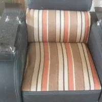 مبل راحتی ۷ نفره با میز عسلی نو