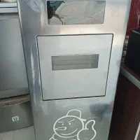 دستگاه یخ ساز