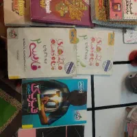 چند عدد کتاب کار و کمک اموزشی یازدهم دونه ۱۰۰ .200