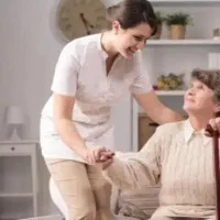 نیازمند پرستار از سالمند