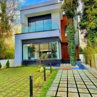 ویلا مدرن شیک ۳۵۰ متری با سندتکبرگ در امیرآباد