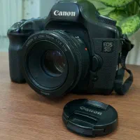 دوربین حرفه‌ای canon 5D