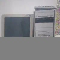کامپیوتر سالم و تمیز در حد نو