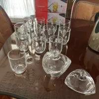 ۱۲ عدد فنجان چایی با یک عدد قندان با در اضافه