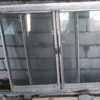 پنجره کشویی کامل سالم مصرفی