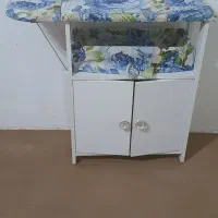 میز چرخ خیاطی و اتو در حد نو