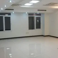 150 متر  دفتر کار   (  بر  خیابان  گاندی   )