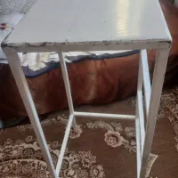 چهار پایه آهنی