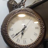ساعت دو طرفه آرام گرد