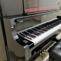 فروش پیانو سمیک کاملا سالم مشکی براق ۴ پدال