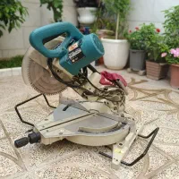فارسی بر ماکیتا ژاپن