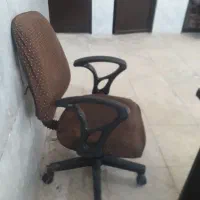 صندلی  ومیز کامپیوتر