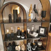 دکوری خاص وسایل منزل اباژور مجسمه تابلو ساعت