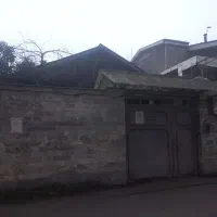 خانه-ویلایی-با-موقعیت-مناسب