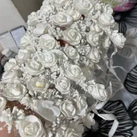تاج گل سر سفید ۱۲ تا یکجا به فروش می‌رسد