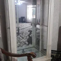 بوفه شیشه ای