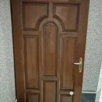 درب  آپارتمان چوبی