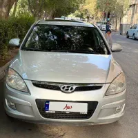 هیوندا i30