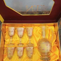 تنگ وگیلاس خوری
