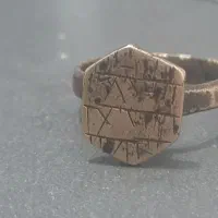 انگشتر با قدمت بالا و موکل دار