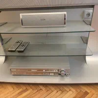 یک دستگاه DVD پاناسونیک