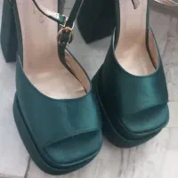 کفش سایز ۳۸