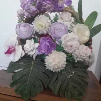 سبد گل مصنوعی